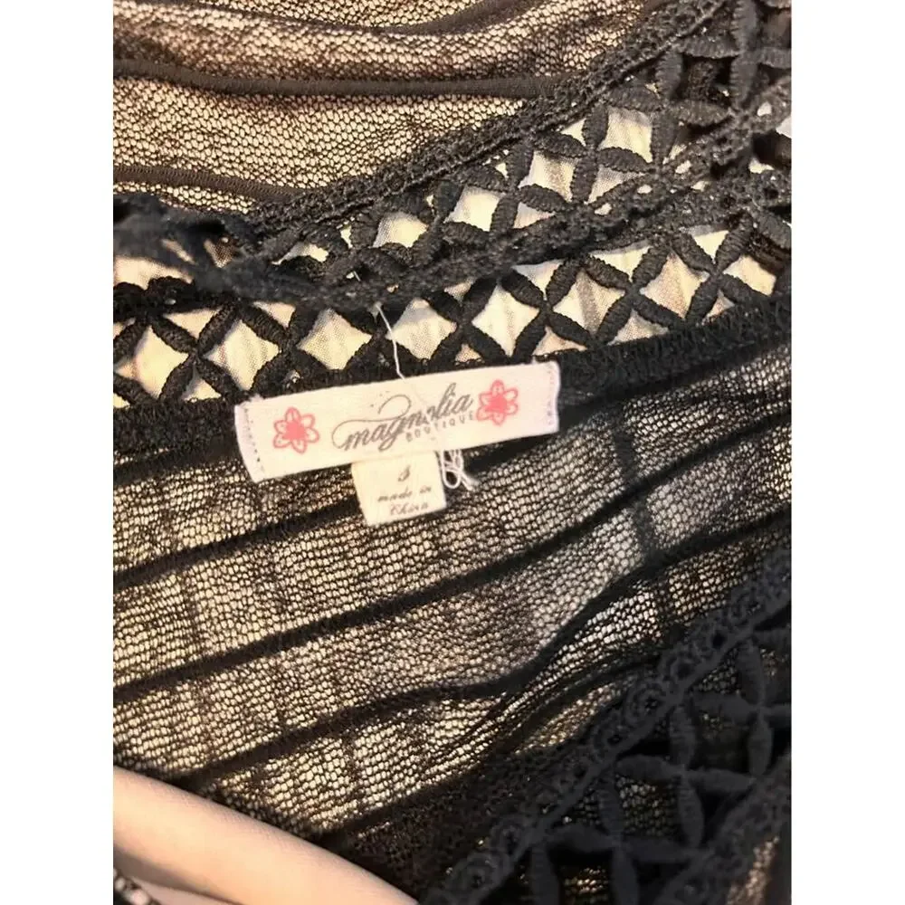 Sz S - Magnolia‎ Boutique lacey plunge bodysuit
